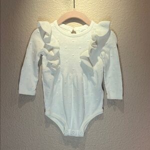 Carter’s Baby Girl White Sweater-type Fabric Ruffled Dots Bodysuit 6 Months